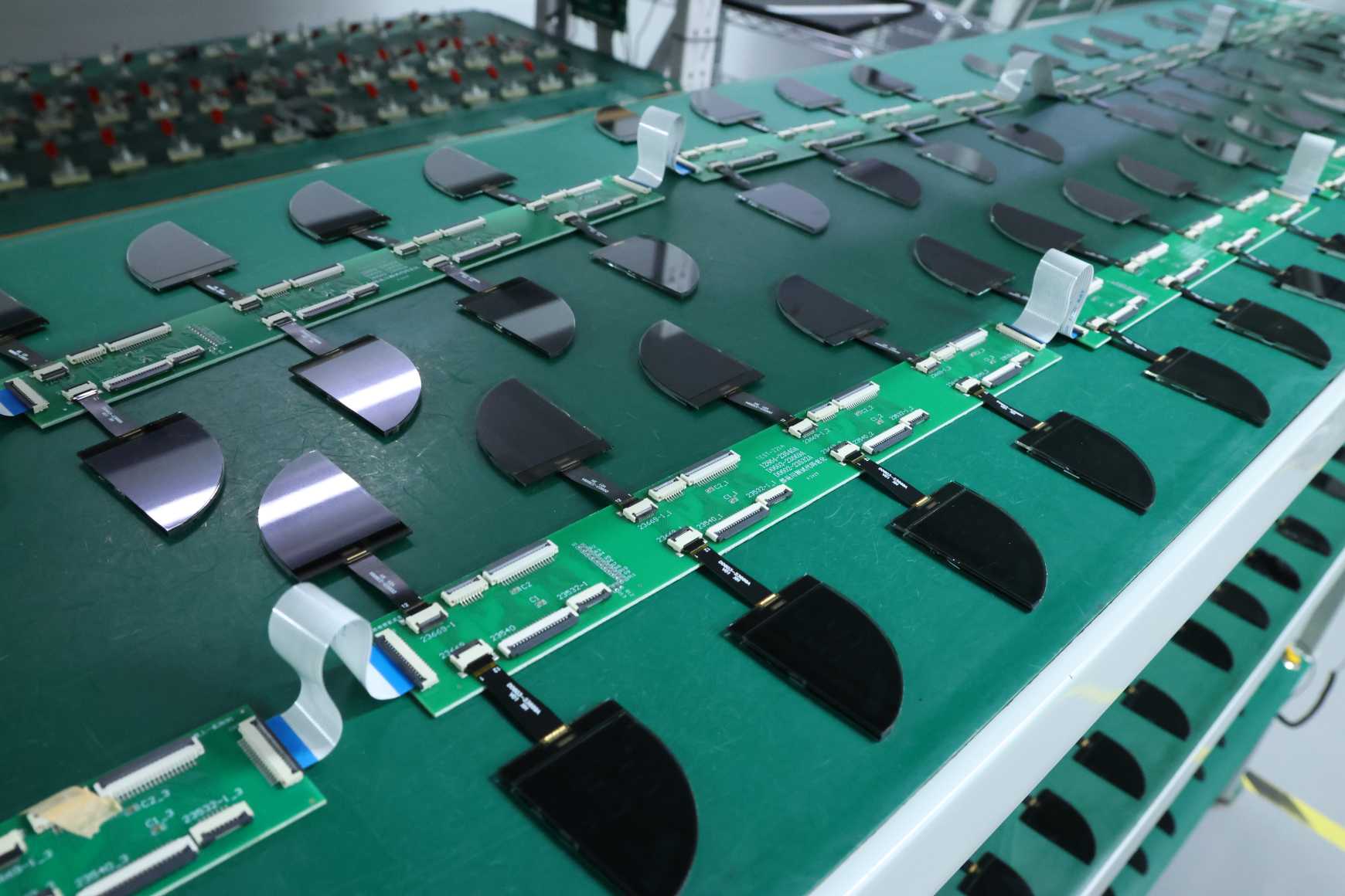 Display Technologies ၏ Cross-Indesport Technologies Integrations သည်ဒေါ်လာရာဘီလီယံရာဘီလီယံရာဘီလီယံရာဘီလီယံရာချီ။ တရုတ် LCD ထုတ်လုပ်သူများကစိတ်ကြိုက်လမ်းကြောင်းကိုရယူရန်ပြိုင်ပွဲများကိုရရှိရန်ဖြစ်သည်